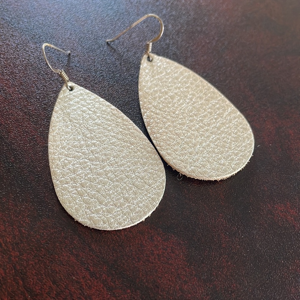 Nickel & Suede neutral silver leather teardrop earrings